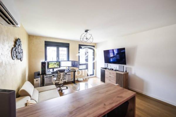 Slika 1 - Vojvode Dobrnjca, Jednoiposoban stan na prodaju, 40m2, 249.000€